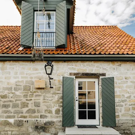 Nolcken Lagerhaus Villa Kuressaare